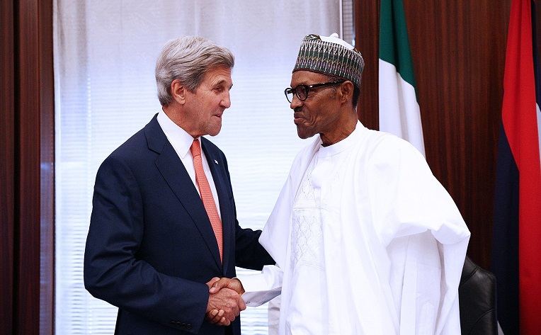 Nigerian President Muhammadu Buhari (R) discussed Boko Haram and the actions against it with US Secretary of State John Kerry in the end of August. Photo: Philip Ojisua / AFP