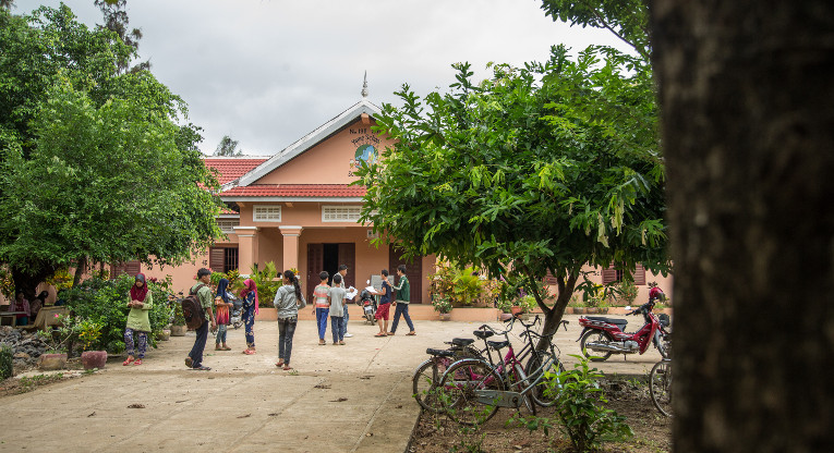 Wattamimin yläkoulun päärakennus Kambodzassa.