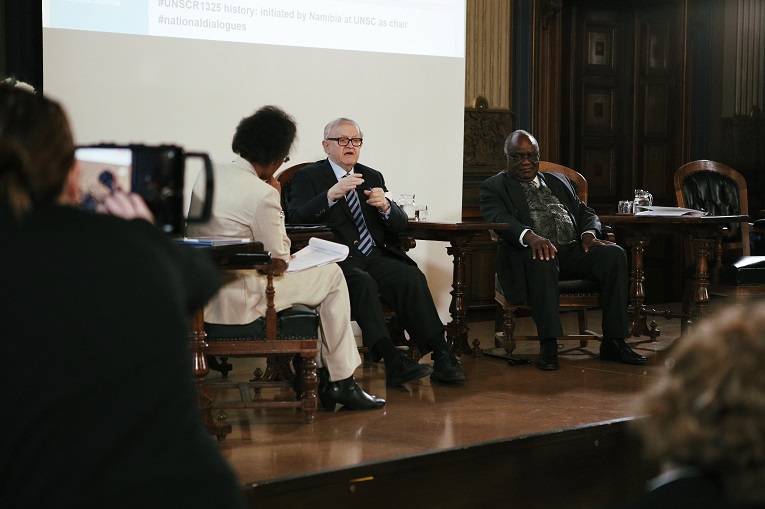 Former presidents of Finland and Namibia Martti Ahtisaari and Hifikepunye Pohamba. Photo: Tatu Blomqvist