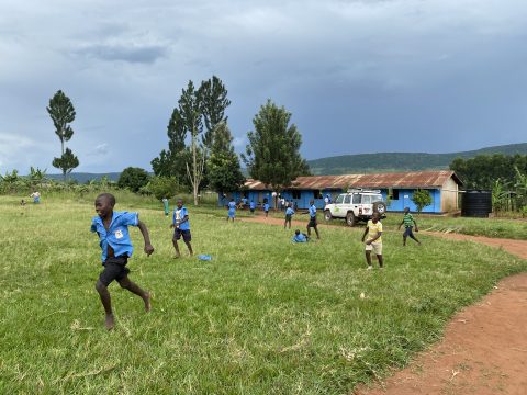 KUH:s Näsdagsarbete förbättrar skolresultat i Uganda – ”Jag hoppas att förändringen fortsätter”