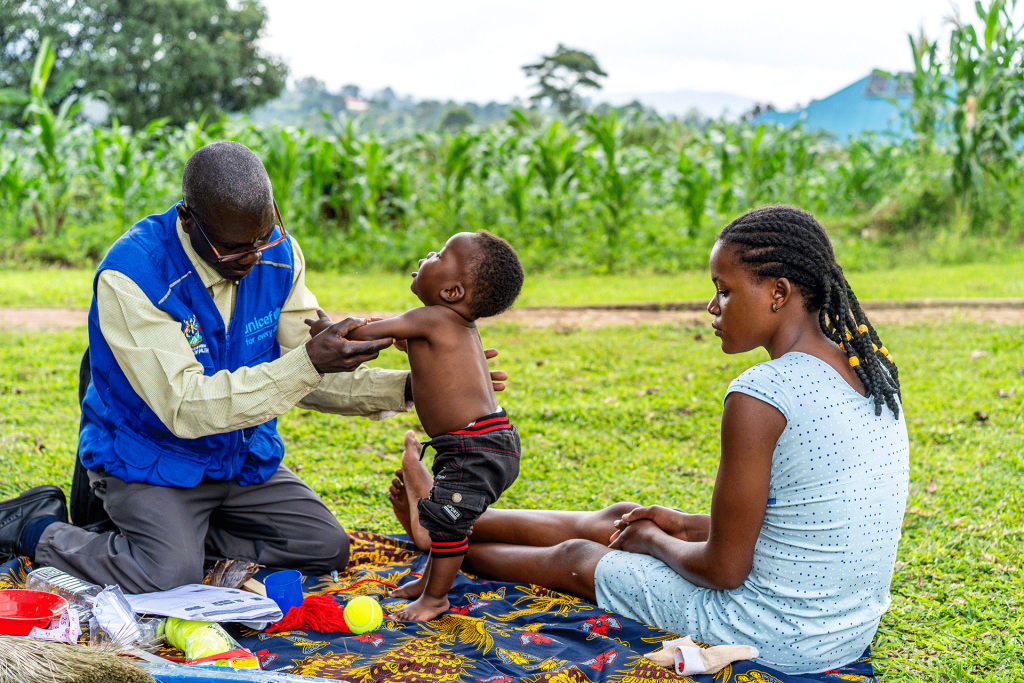 Mangopuiden varjossa kasvaa pieniä ihmeitä