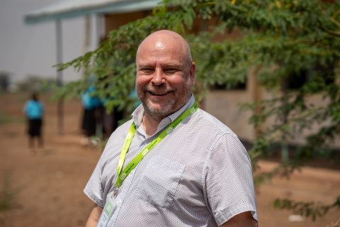 Kirkon Ulkomaanavun toiminnanjohtaja Tomi Järvinen, Kerion laaksossa Keniassa.